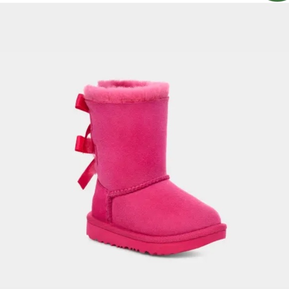 Ugg boots for toddlers - Picture 1 of 2